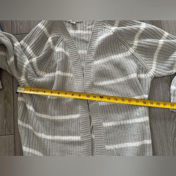 Love Change Italy|Women’s heather gray striped open knit cardigan•••Size XL - Picture 8 of 9